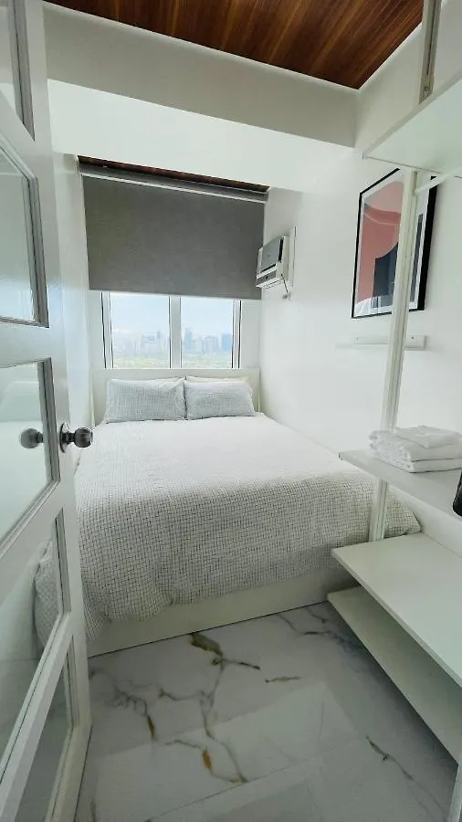 San Lorenzo Place Makati City Aparthotel